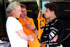 TEST BAHRAIN, Lando Norris (GBR) McLaren e Mark Berryman (GBR) Add Motorsports Director e Driver Manager.
25.02.2023. Formula 1 Testing, Sakhir, Bahrain, Day Three.
- www.xpbimages.com, EMail: requests@xpbimages.com © Copyright: Batchelor / XPB Images